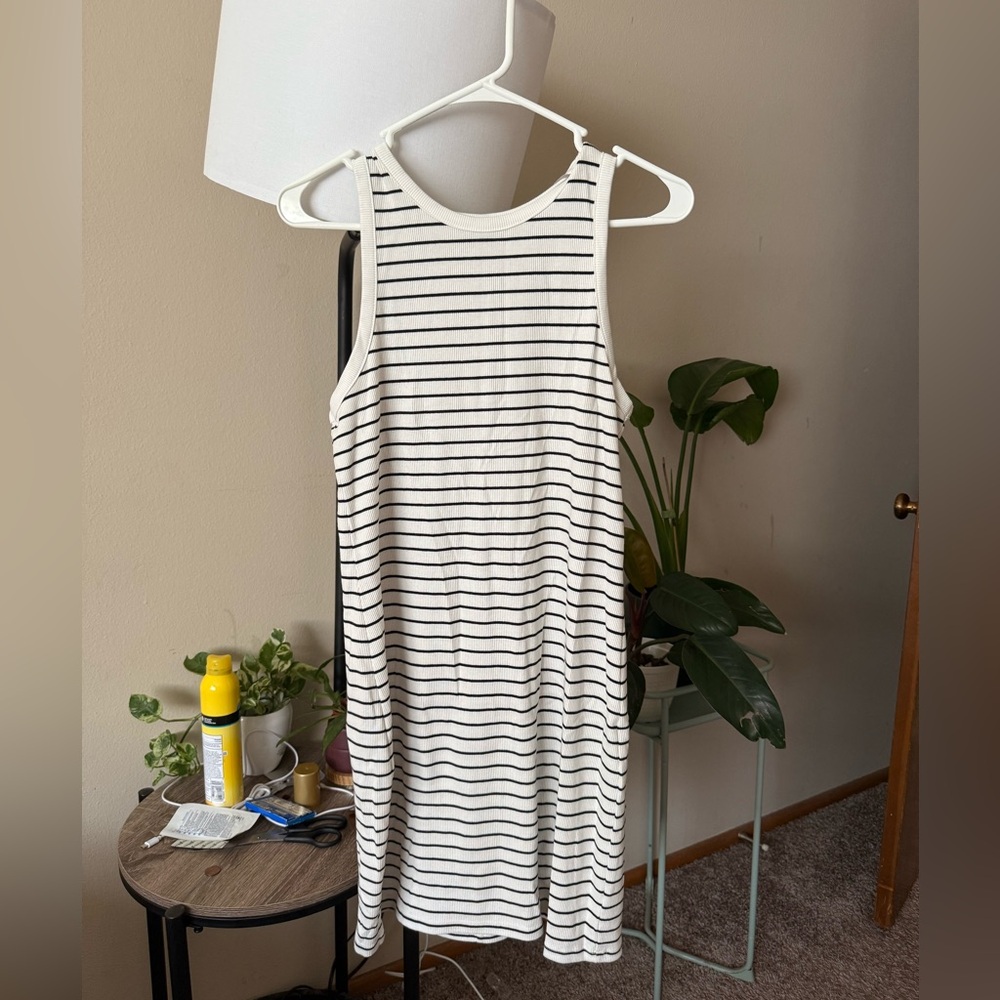 Sundress - Picture 3 of 3